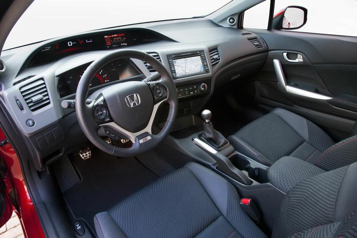 For 2012 the Honda Civic Si will have a new 5 inch LCD Intelligent